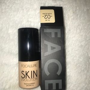 Porcelain Foundation liquid